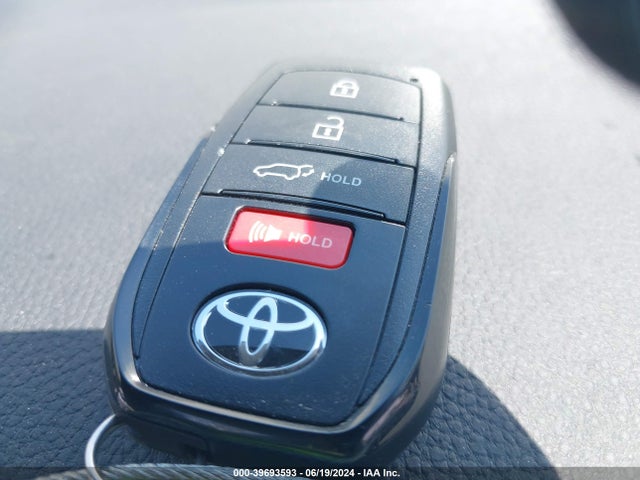 Toyota Grand Highlander Limited 2024 5TDAAAB58RS053054 Image 11