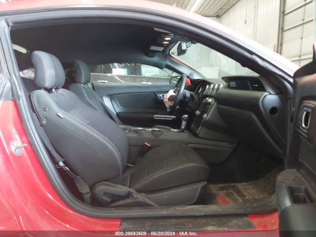 1FA6P8AM8F5306094 Ford Mustang V6