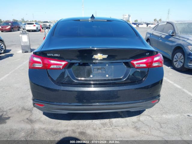 1G1ZD5ST7NF120942 Chevrolet Malibu Fwd Lt