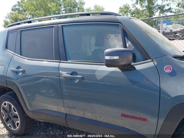 ZACCJBCT2FPC46403 Jeep Renegade Trailhawk