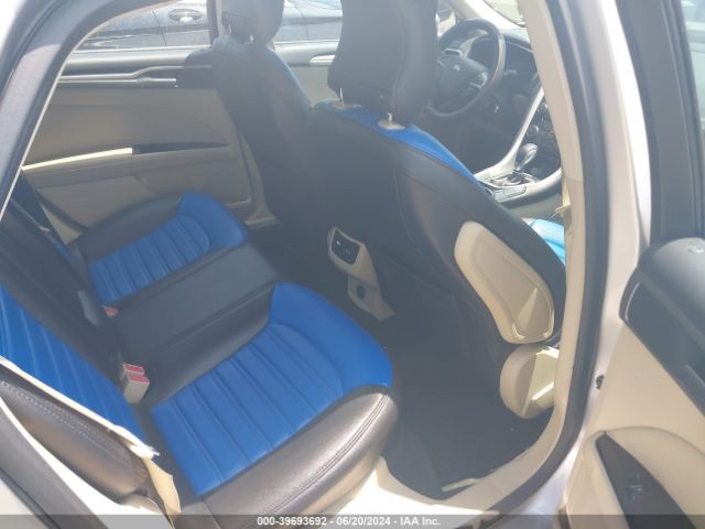 1FA6P0H76G5118449 Ford FUSION SE