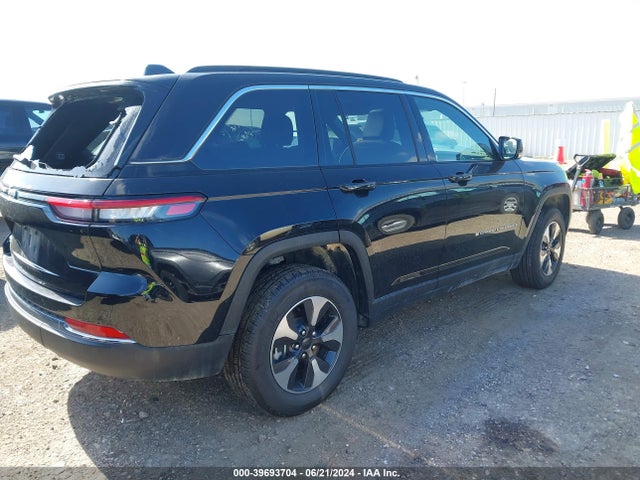 Jeep Grand Cherokee 4xe 2024 1C4RJYB62R8517013 Image 4