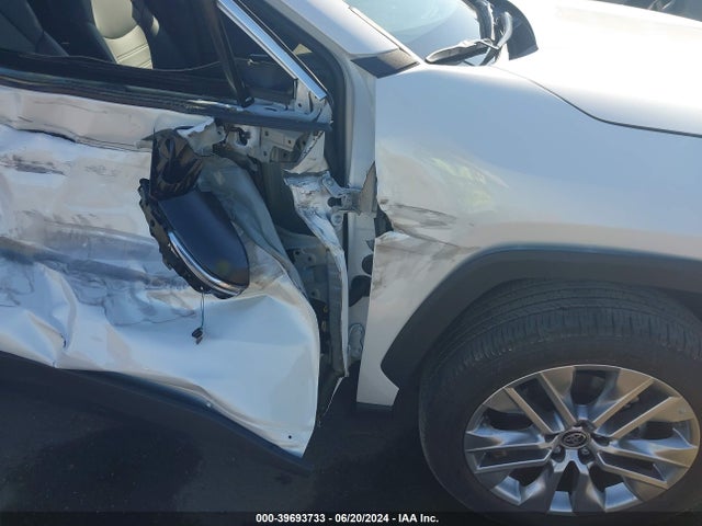 Toyota Rav4 Xle Premium 2024 2T3C1RFV3RW301436 Image 17