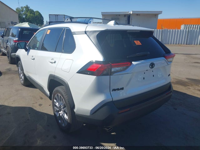 Toyota Rav4 Xle Premium 2024 2T3C1RFV3RW301436 Image 3