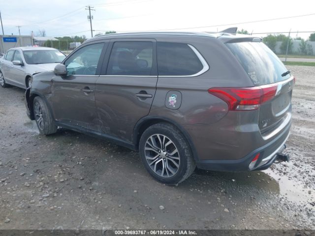 JA4AZ3A32HZ029568 Mitsubishi Outlander Sel