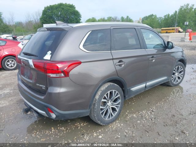 JA4AZ3A32HZ029568 Mitsubishi Outlander Sel