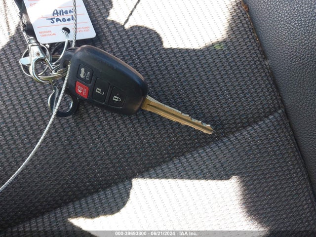 Toyota COROLLA SE 2017 2T1BURHE4HC766168 Image 11