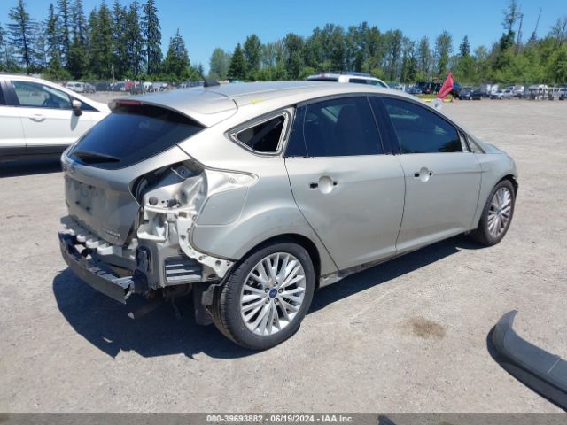 1FADP3N27GL285335 Ford Focus Titanium