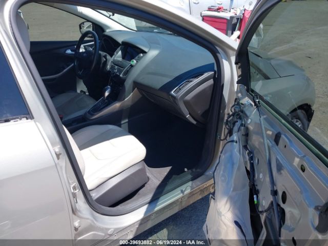 1FADP3N27GL285335 Ford Focus Titanium