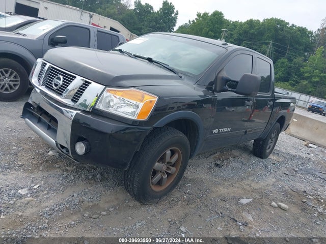 Nissan Titan Pro-4x 2014 1N6BA0ECXEN502529 Image 2