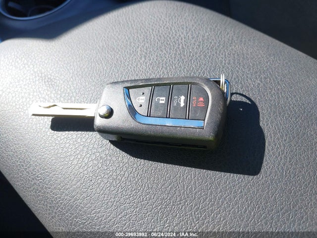 Toyota CAMRY LE 2024 4T1C11AK4RU860629 Image 11
