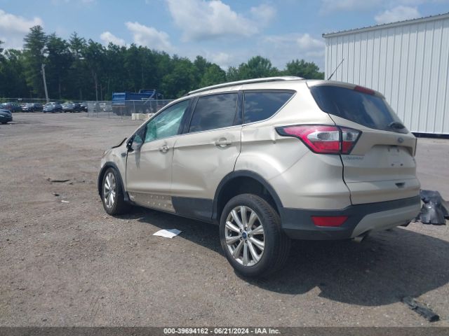 1FMCU9J99HUF00984 Ford Escape Titanium
