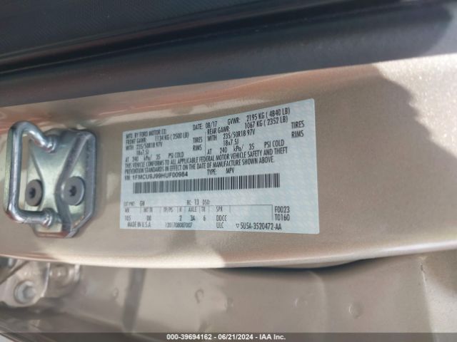 1FMCU9J99HUF00984 Ford Escape Titanium