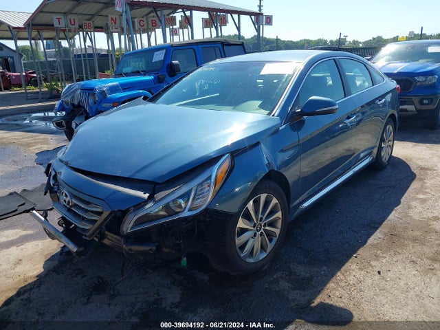 Hyundai Sonata Sport 2015 5NPE34AF9FH058790 Image 2