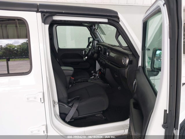 1C4HJXENXMW625974 Jeep Wrangler Unlimited Sahara 4x4