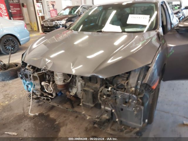 19XFC2F6XKE014670 Honda Civic Lx
