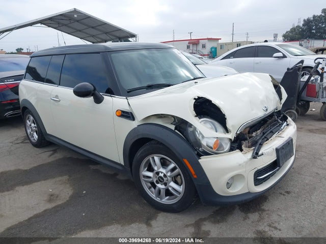 2013 MINI CLUBMAN WMWZF3C57DT490999 Photo 0