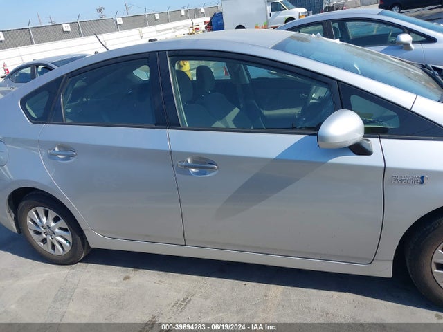 JTDKN3DP6E3063127 Toyota PRIUS PLUG-IN