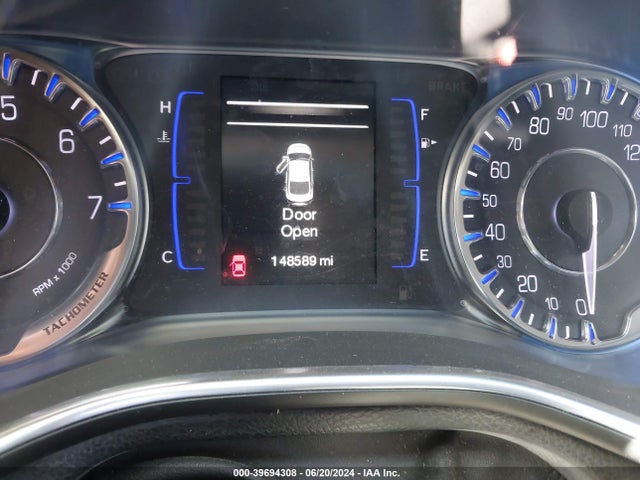 1C3CCCAB8FN667422 Chrysler 200 Limited