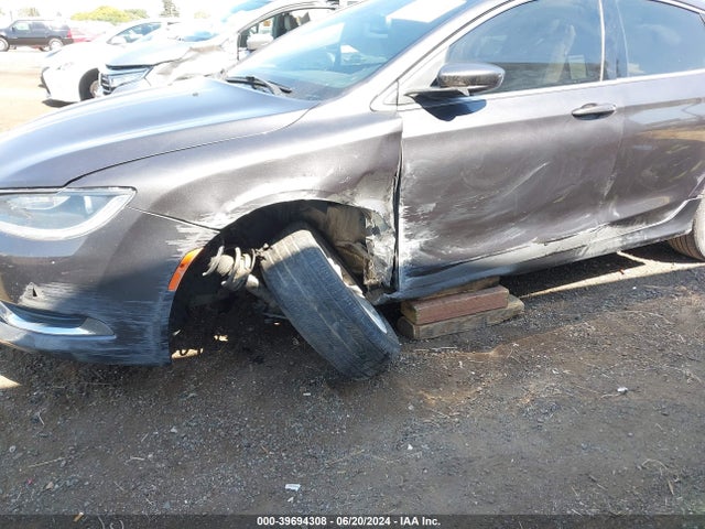 1C3CCCAB8FN667422 Chrysler 200 Limited