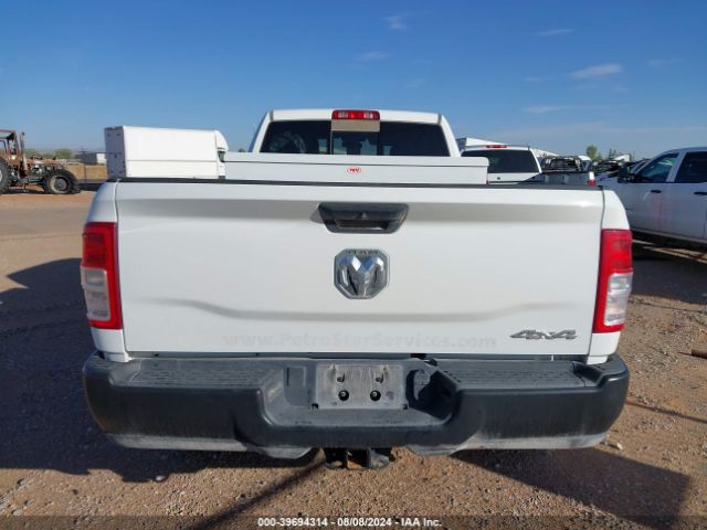 3C6UR5HJXNG273068 RAM 2500 Tradesman  4x4 8' Box