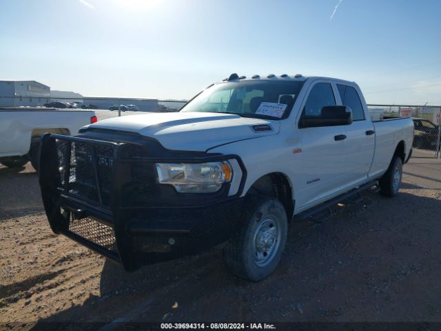 3C6UR5HJXNG273068 RAM 2500 Tradesman  4x4 8' Box