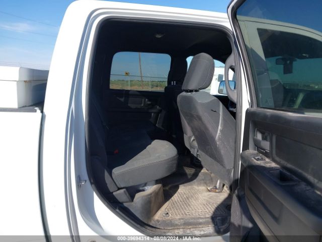 3C6UR5HJXNG273068 RAM 2500 Tradesman  4x4 8' Box