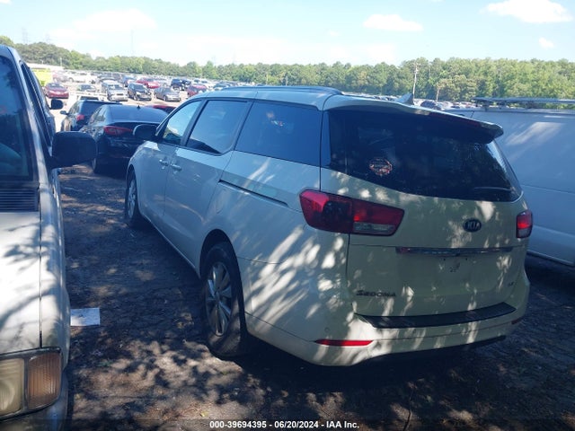 KIA SEDONA LX 2016 KNDMB5C1XG6089466 Image 3