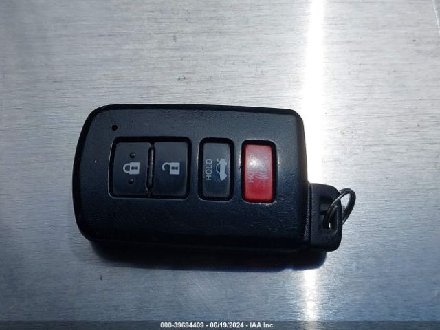4T1BD1FK0GU191946 Toyota Camry Hybrid Le