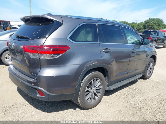 Toyota Highlander Xle 2019 5TDKZRFH1KS568273 Image 4
