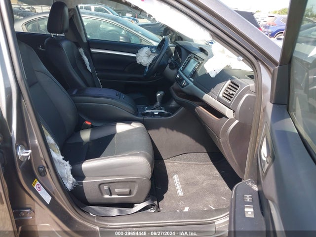 Toyota Highlander Xle 2019 5TDKZRFH1KS568273 Image 5