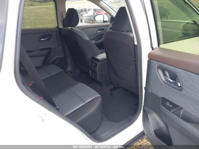 JN8BT3BA7PW434144 Nissan Rogue Sv Fwd