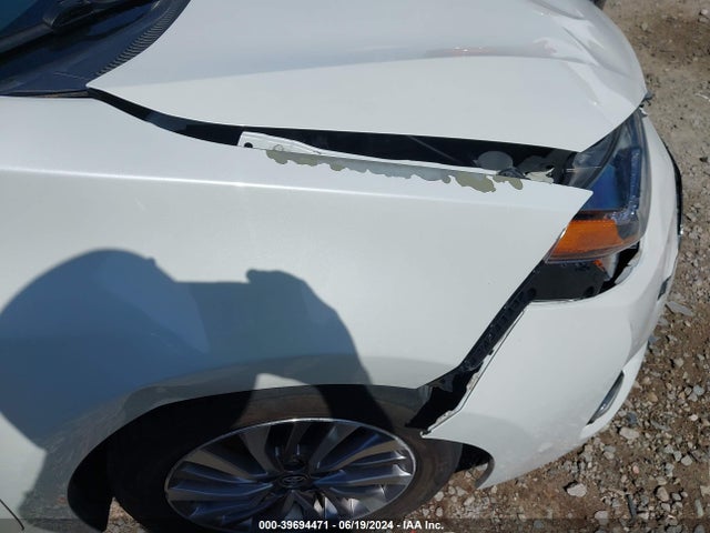 Toyota Corolla Le Eco 2017 5YFBPRHE5HP704110 Image 19