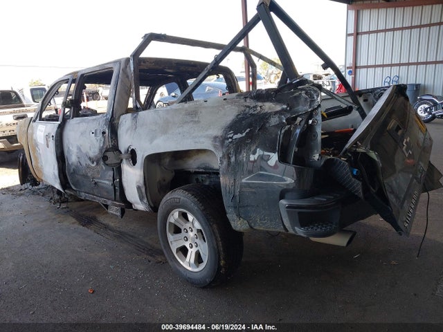 Chevrolet Silverado 1500 2lt 2018 3GCUKREC9JG297057 Image 3