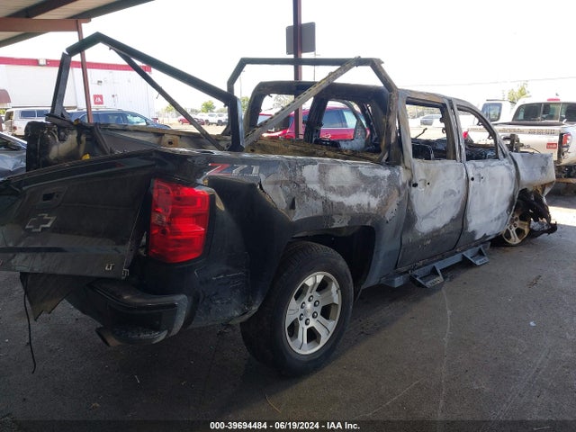 Chevrolet Silverado 1500 2lt 2018 3GCUKREC9JG297057 Image 4