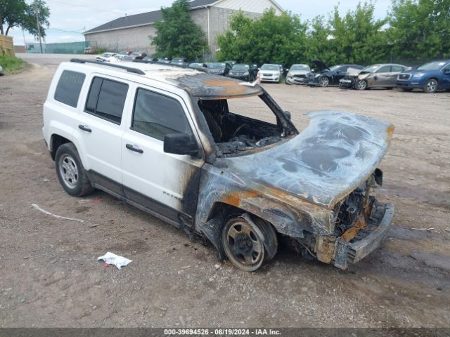1C4NJPBB1GD603228 auction archive image