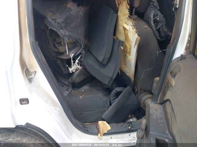 1C4NJPBB1GD603228 Jeep Patriot Sport
