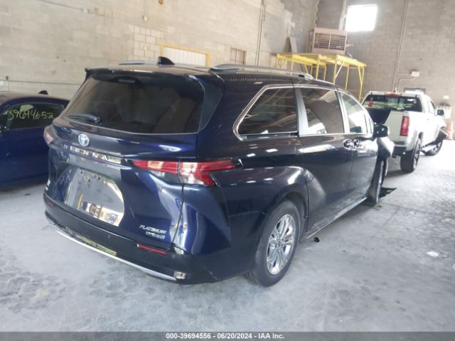 5TDESKFC8NS043373 Toyota Sienna Platinum