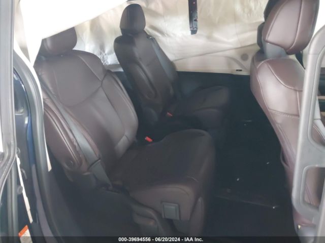 5TDESKFC8NS043373 Toyota Sienna Platinum