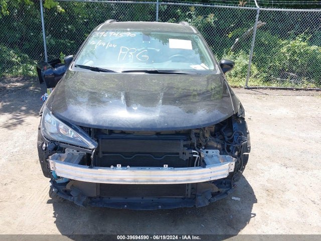 2C4RC1DG0MR551360 Chrysler Voyager Lxi