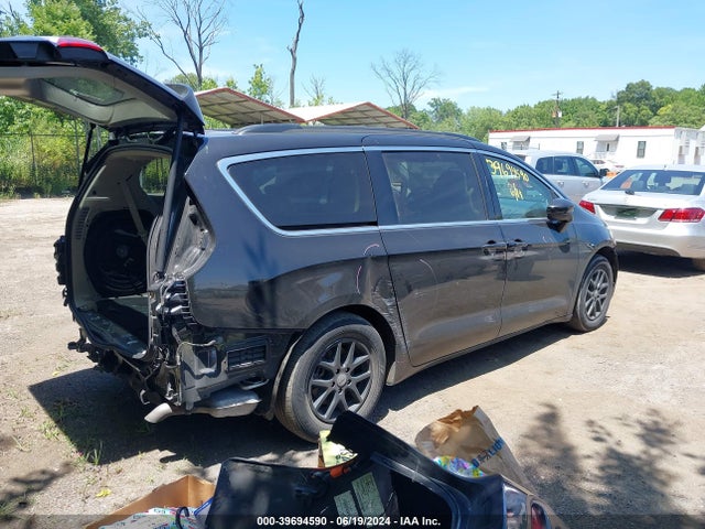 2C4RC1DG0MR551360 Chrysler Voyager Lxi