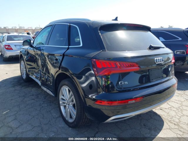 WA1BNAFY5K2103400 Audi Q5 45 Premium