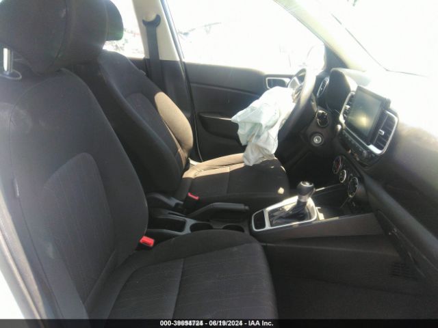 KMHRB8A33LU016792 Hyundai Venue Se
