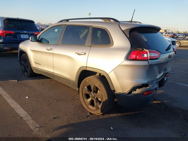 1C4PJLCB6GW166931 Jeep Cherokee Altitude