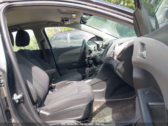 Chevrolet Sonic Lt Auto 2015 1G1JC5SG5F4190388 Image 5