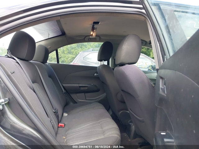 Chevrolet Sonic Lt Auto 2015 1G1JC5SG5F4190388 Image 8