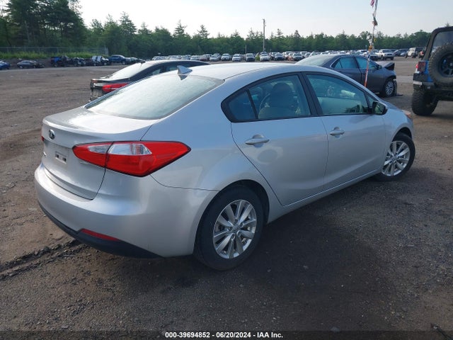 KIA FORTE LX 2015 KNAFX4A68F5396073 Image 4