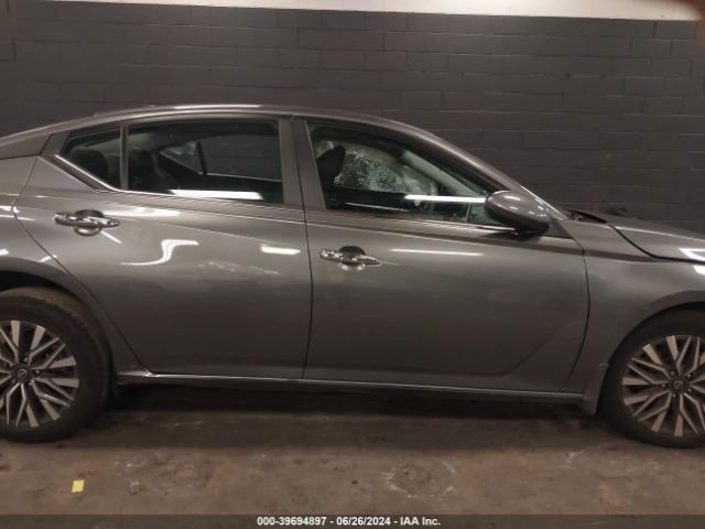 1N4BL4DW2PN381262 Nissan Altima Sv Intelligent Awd
