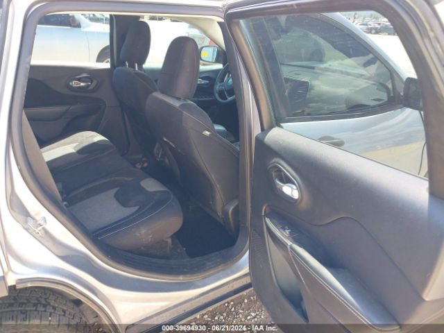 1C4PJMAB1FW551725 Jeep Cherokee Sport