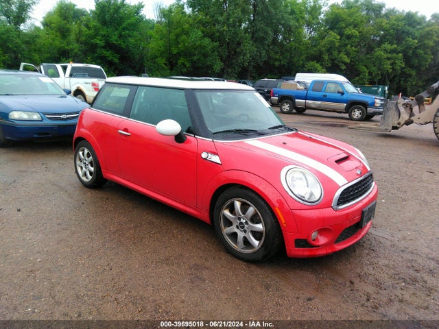 2008 MINI COOPER S WMWMF73588TT93947 Photo 0